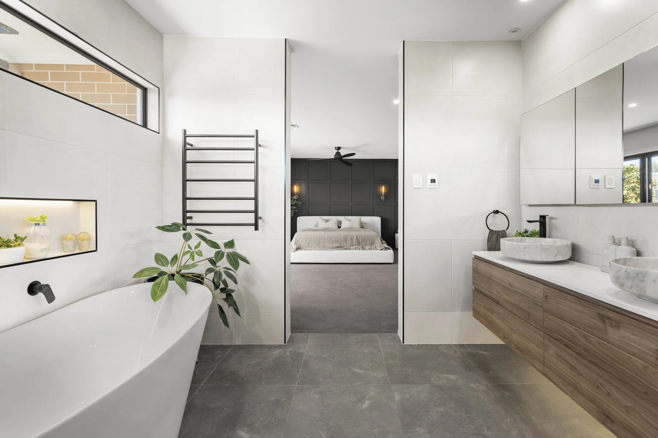25 Phillip Street — bathrooms, photograph 02