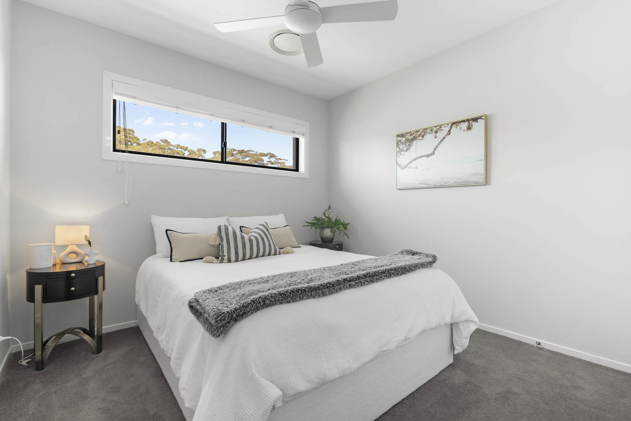 25 Phillip Street — bedrooms, photograph 024